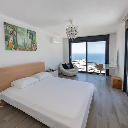 Villa Astounding House With Sea View In Yalikavak